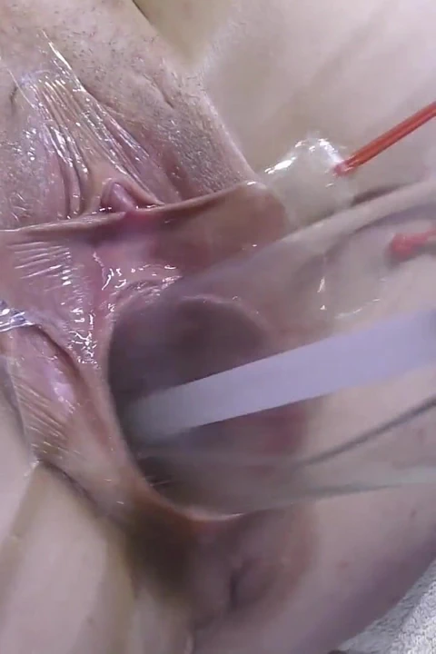 Uzak Yayılmış Vajina Yakın Çekimde Lambayla 1000watt