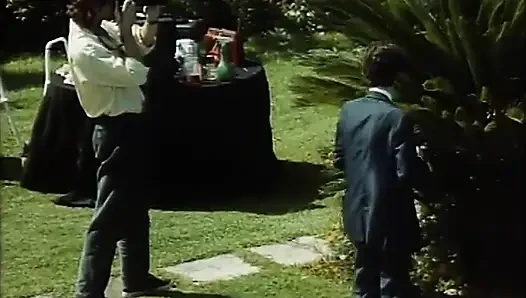 Bahçede ünlü nostaljik porno yıldızı grup seks partisi