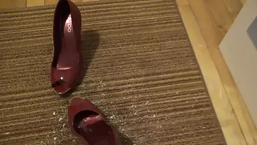 Peeptoe pompa ile eğlence