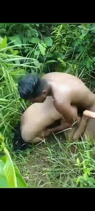 Hintli üniversiteli kızın derin sikişi viral video