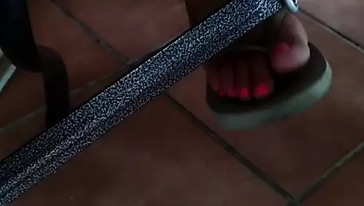 Tanrıçamın infraganti ayakları