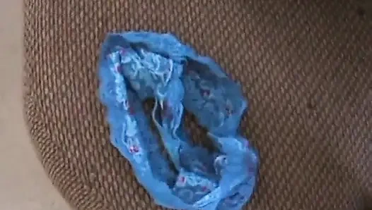 Kötü seksi melanie: yarak istiyorum!