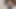 Darkhaired üniversiteli kız Irene rüzgara doğru geçişte gezinmekten hoşlanıyor