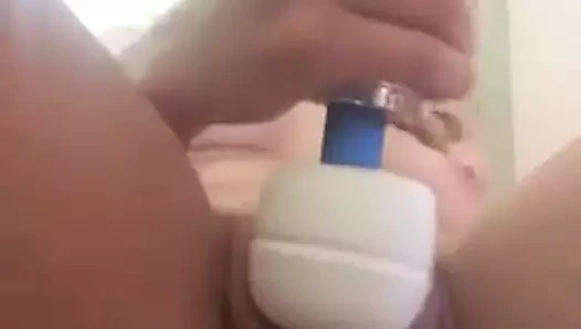 Sarışın değnek orgazmı