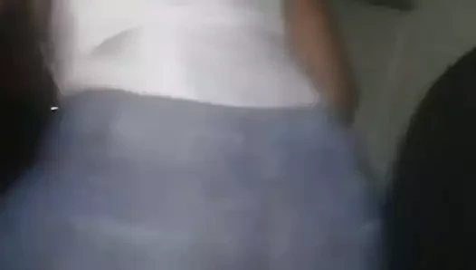 Zenci çıplak değil twerk yapıyor