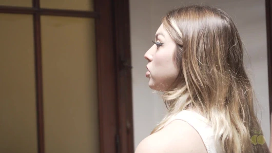 I sent my cuckold husband to the bank to suck the delivery guy's cock