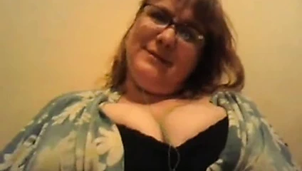 canavar Rus göğüsleri