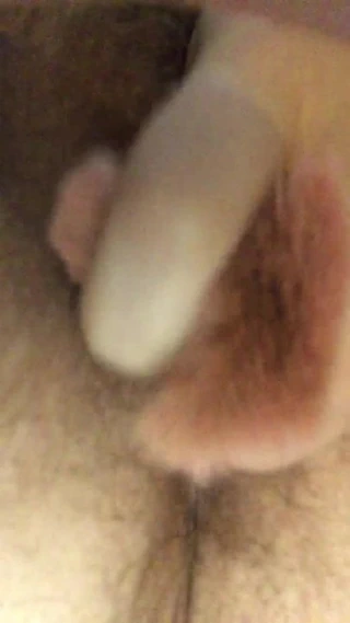 Wife fucks her hairy asshole