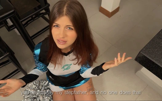 Üvey kız-ponpon kız açıkça bana para için yalvarıyor, onu sikmesi için kandırdım