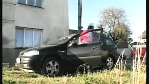 Sarışın seksi sürtükler ateşli lezbiyen aşkını deniyor!