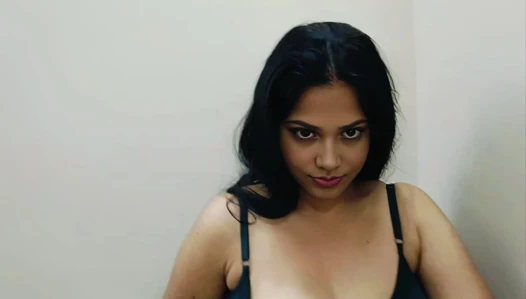 HINTLI DESI MODEL TESLIMAT ADAMLA GIZLI SEKS YAPıYOR