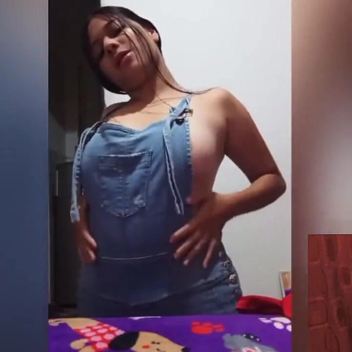 Üvey erkek kardeşimi sikiyorum