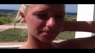 Sahilde içki ve işemek