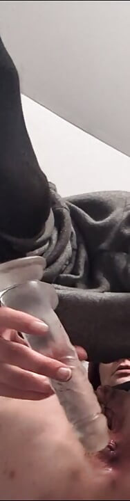 Götümde ve amcığımda dildo