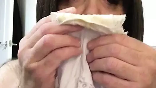 sniffypanty için daha fazlası