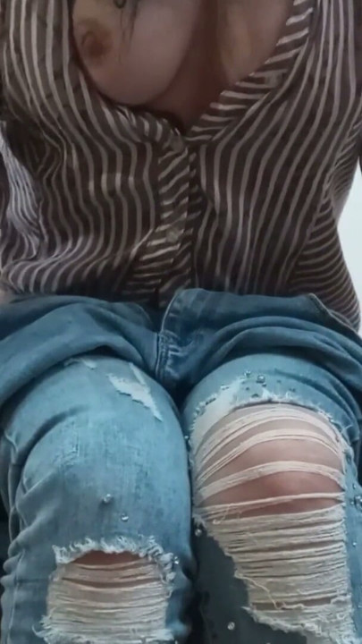 Lütfen götüme sok, çünkü kocamı aldatmak istemiyorum! Sürtük orta yaşlı seksi kadın anal dölleme | Klip 1
