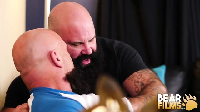 Bearfilms hairy bears jayson west ve victor west raw breed