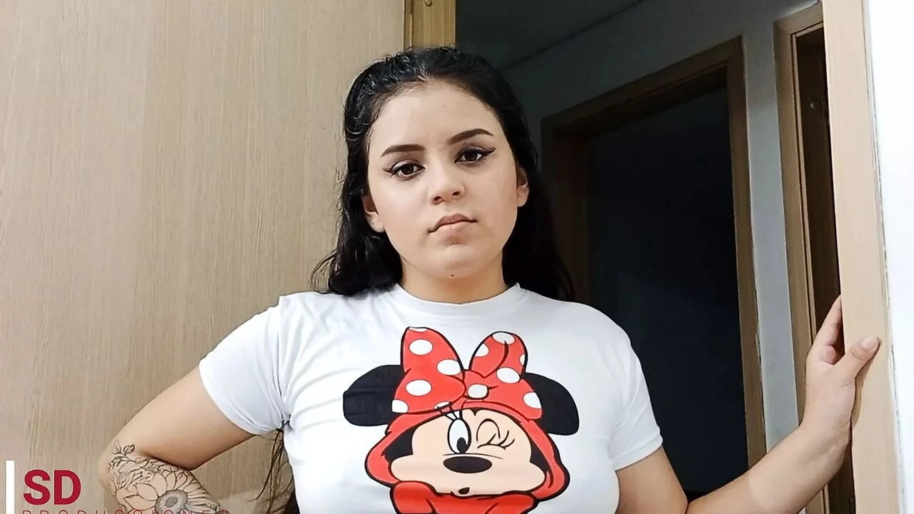 Sừng mẹ kế fucks cô ấy con riêng để anh ấy ngừng thủ dâm - khiêu dâm Tây Ban Nha