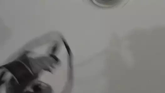 Komşu kirli külot baskını pt 4. gerizekalı canavar lekesi g-string