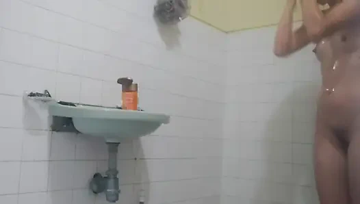 Banyoda yağ masajı