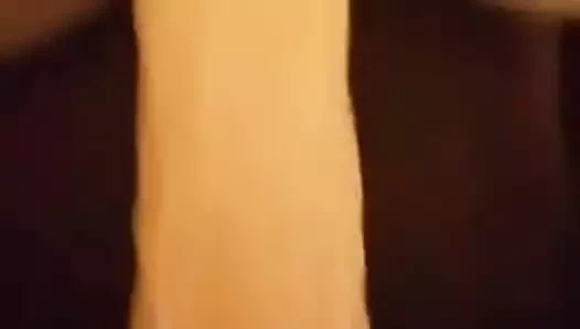 Alt karısı büyük çük için gergin oluyor!