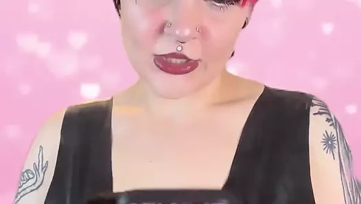 Bayan Ruby ifşa ve köle: kadın kılıklının çöküşü