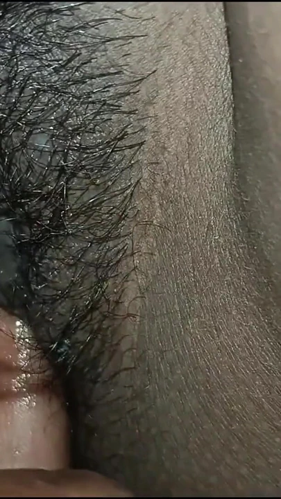 Pati Ghar per nahin Hai bhabhi ke | Clip 1