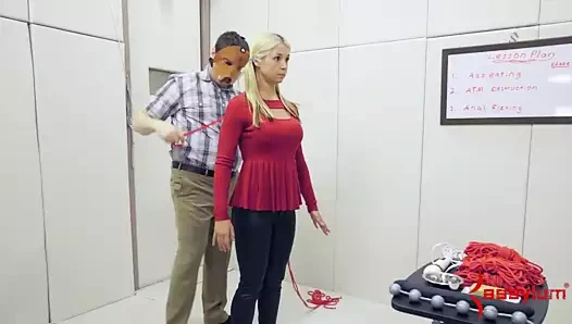 Genç orospu göt becerdin sert içinde üçlü