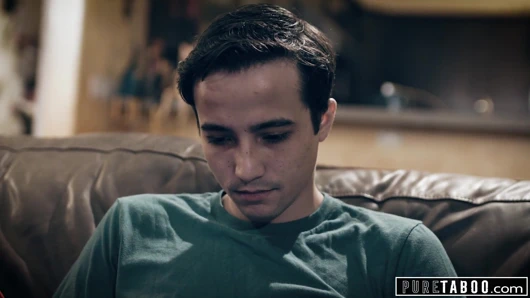 Saf tabu kıskanç oğul üvey babaya inat adım adım anne baştan çıkarır