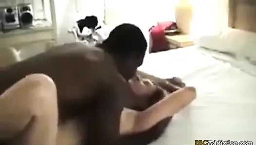 Büyük zenci yarağı bağımlılığı - 100 amatör ve ev yapımı porno videoları. Orta yaşlı seksi kadınlar büyük zenci yarağı bağımlısı ve ırklararası sikişiyor.