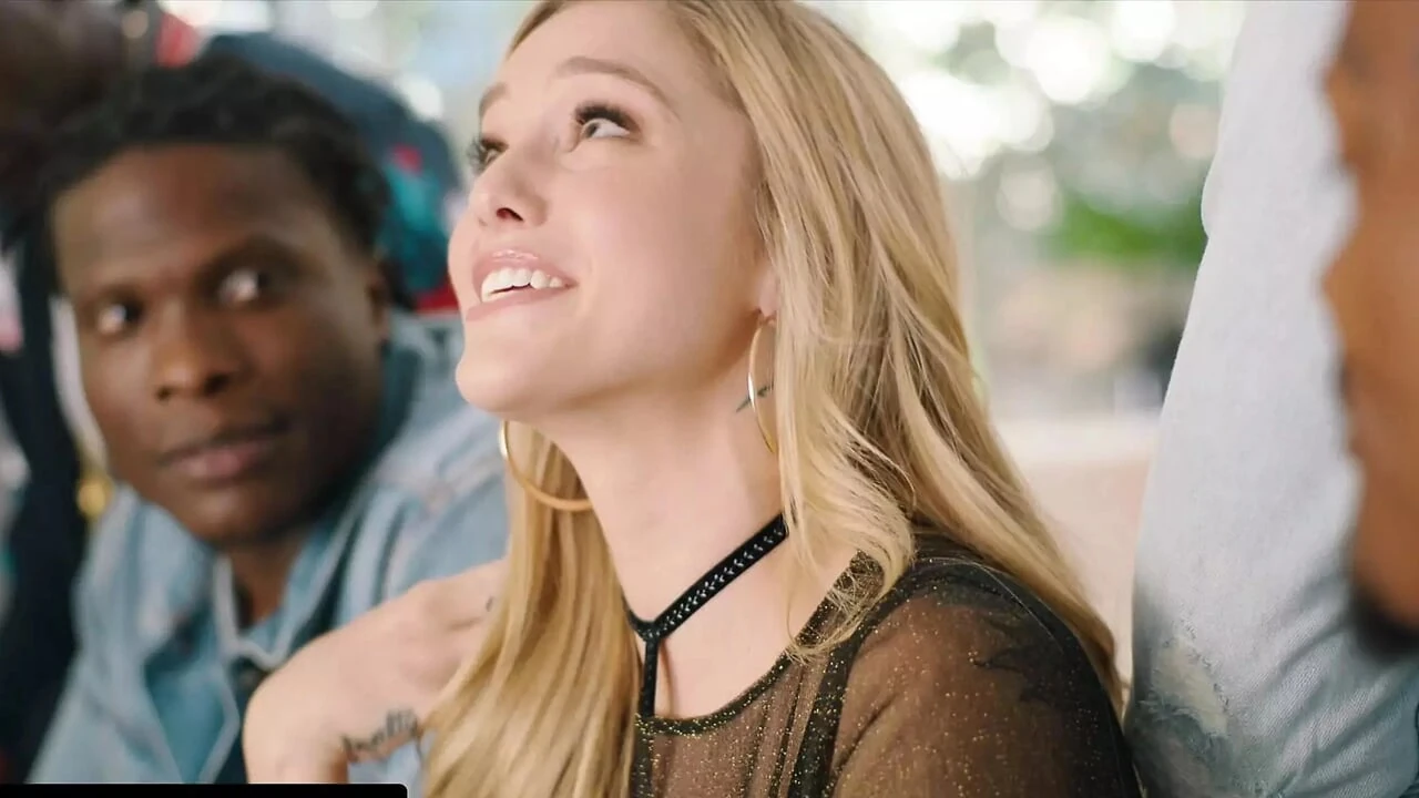 Blacked - kali Rose छह बड़े काले लंडों द्वारा पास की जाती है