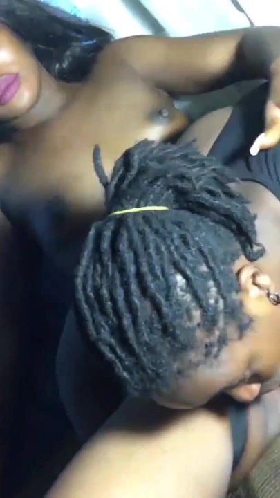 "Klitorisimle nasıl oynadığını seviyorum" dan mutlaka görülmeli an