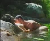 Pinay becerdin tarafından Endonezya adam