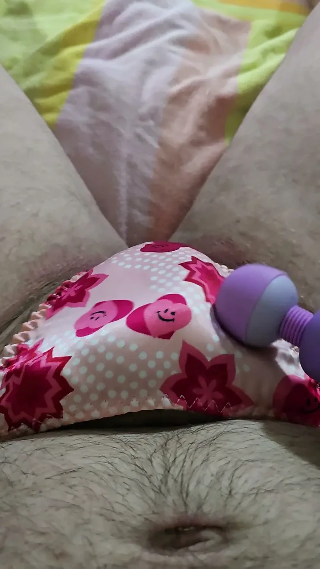 Saten İpli Bikini Külotla Oynama