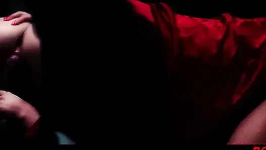 Jess West ve Sasha Cane Yüksek Sınıf