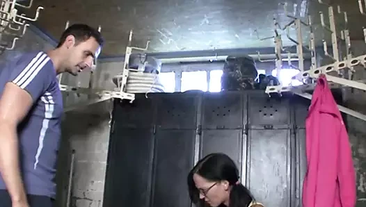 Kocamın önünde yoğun seks