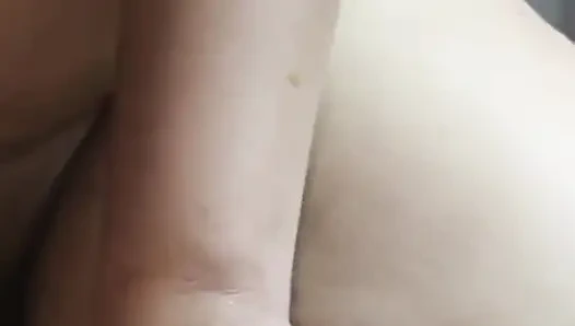 Neues marokkanisches sexvideo, das sie ihrem freund im haus ihres ehemanns angeboten hat.