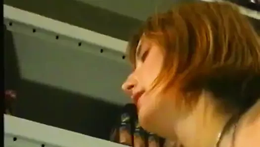 Vollgespritzt in jedes Loch