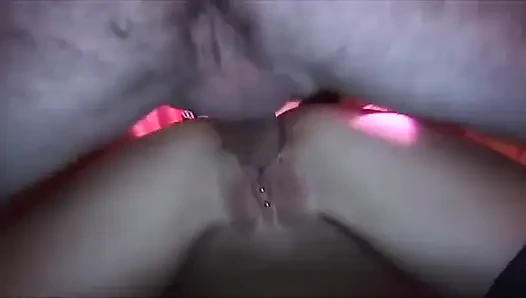 Olgun orta yaşlı seksi kadınlar yoğun grup seksten döl içinde sırılsıklam