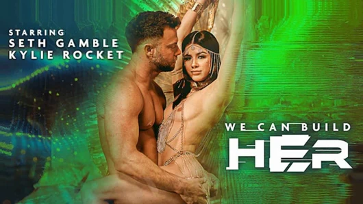 Kötü - ateşli sanal esmer bebek fantezilerini gerçeğe dönüştürüyor ve sert sikiliyor