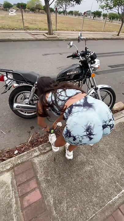 Motosiklete bindikten sonra süt içmeye gittim