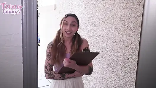 Nina okul projesini tamamlıyor
