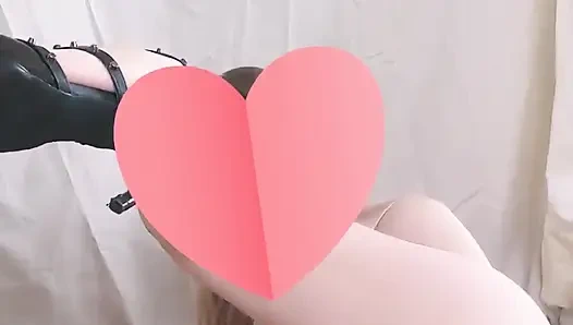 Sonunda lavman ve göbek şişirme yaparken amcığımla oynayabilirim