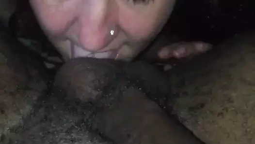 Tombul anal sürtük