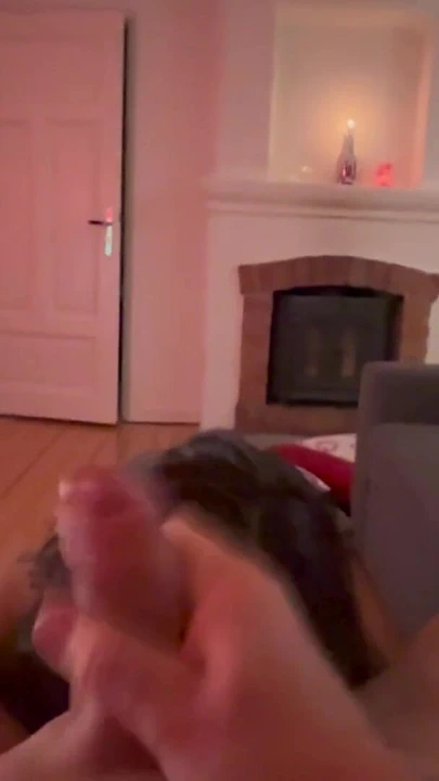 Ateşli orta yaşlı seksi kadın kocasına harika bir sakso çekiyor ve götten sikişten sonra dölü yutuyor. | Klip 3