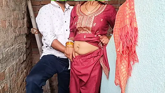 Hintli desi üniversiteli kız seks yapıyor