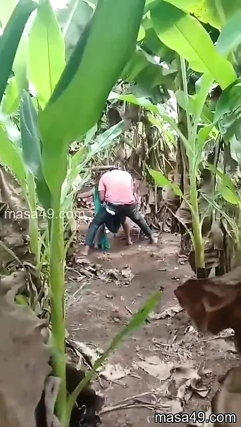 Sevgilisiyle teyze kocası tarafından yakalandı