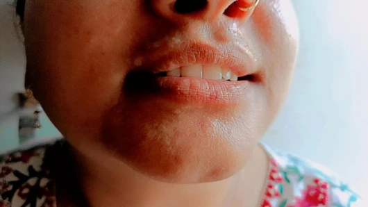 Hintli kadın yüzüne boşalmak istiyor