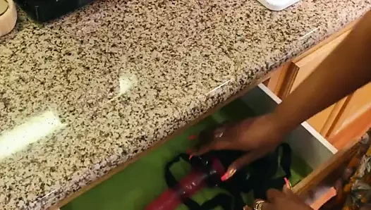 Brazzers - yastık humper onunkini alır