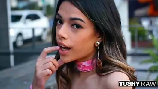 Tushyraw, ne olursa olsun ağzını açmaya doyamıyor